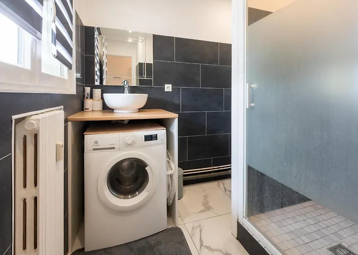 Le Du Commandant Apartment