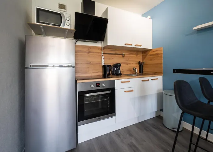 Le Du Commandant Apartment Evreux